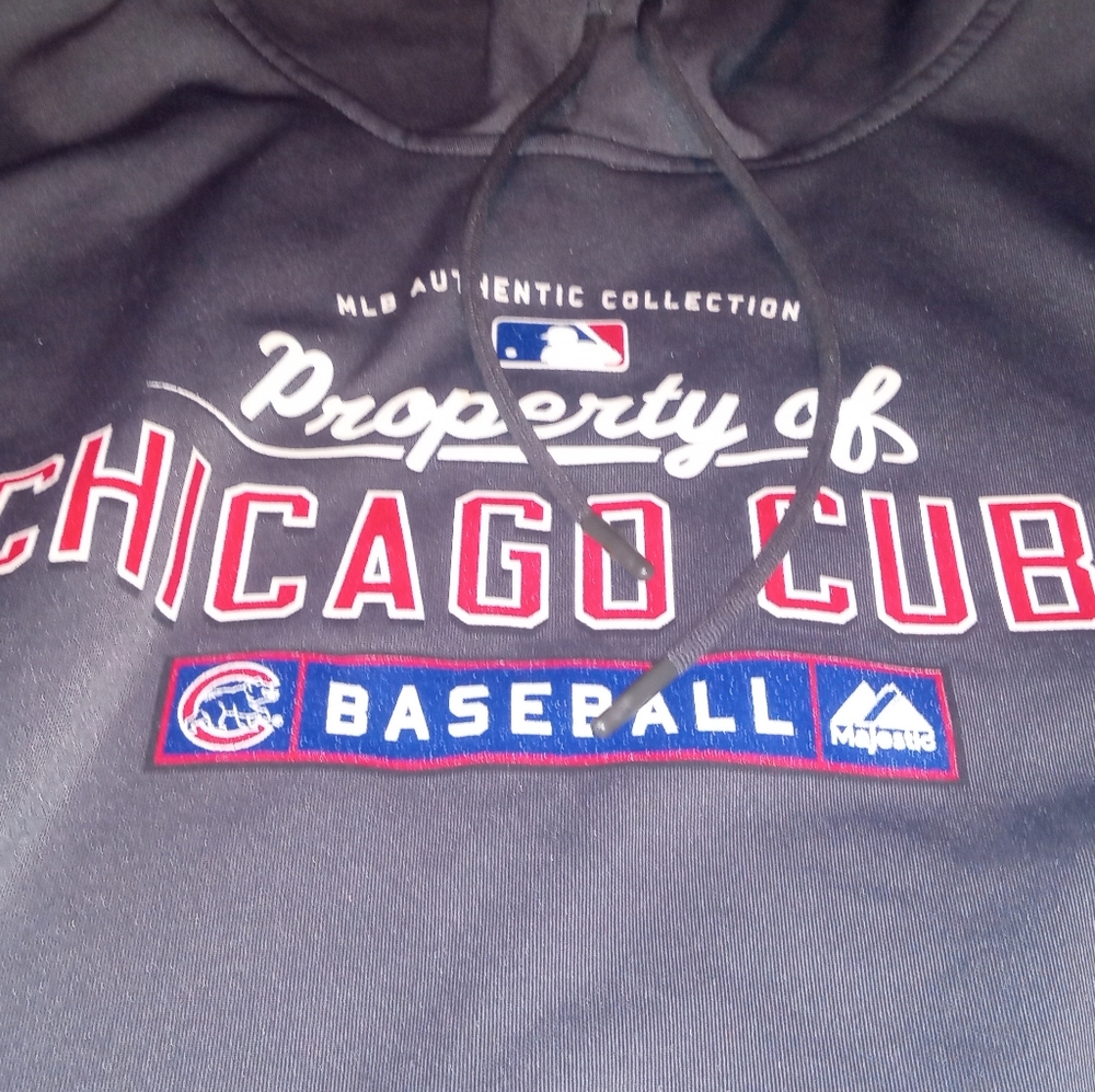 Men's Majestic Therma Base Hoodie Sweatshirt Sz Medium Color Gray Chicago Cubs